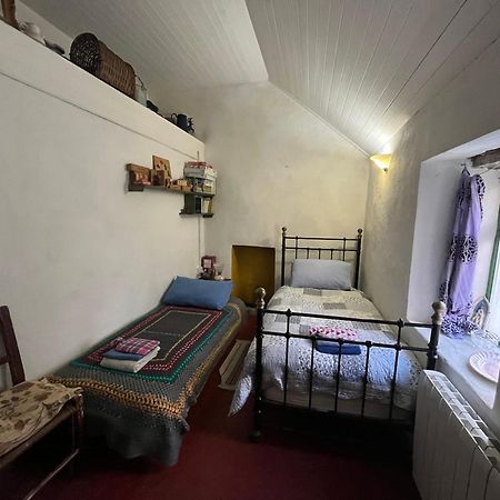 -Going Back In Time- 200 Year Old Farmhouse Creegh Exterior foto